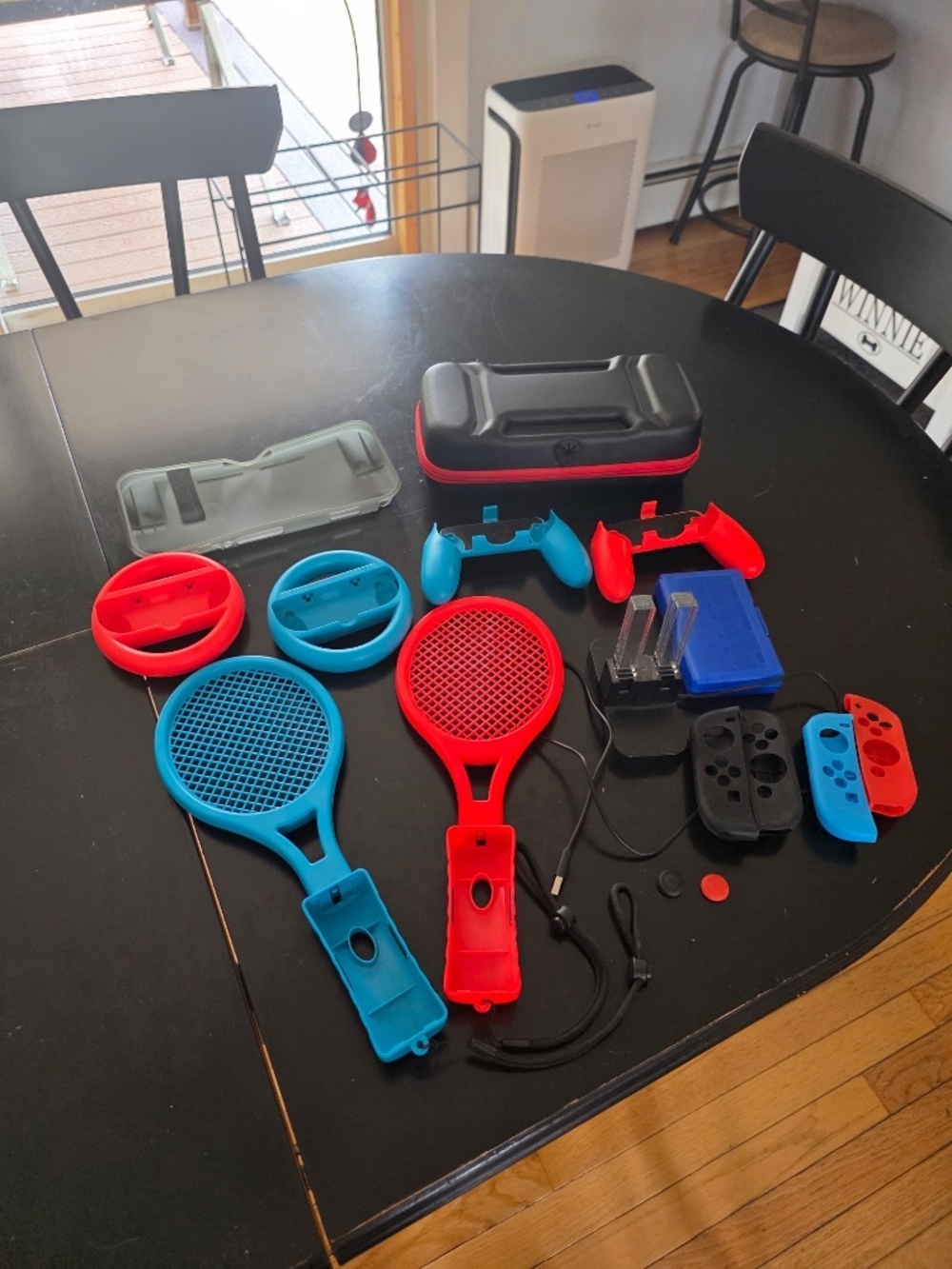 Nintendo Switch Bundle - Picture 10 of 16